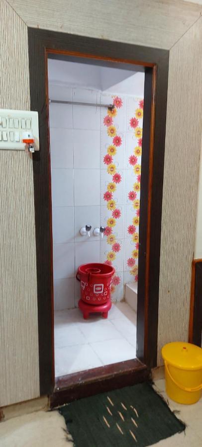 Sai Raghunandan Guest House Ширди Экстерьер фото